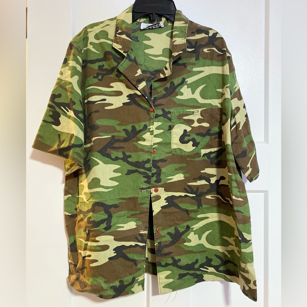 Women’s Camo Button Up